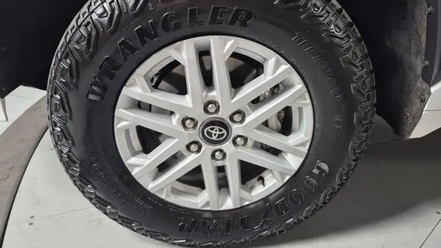 2025 Toyota Tundra SR5