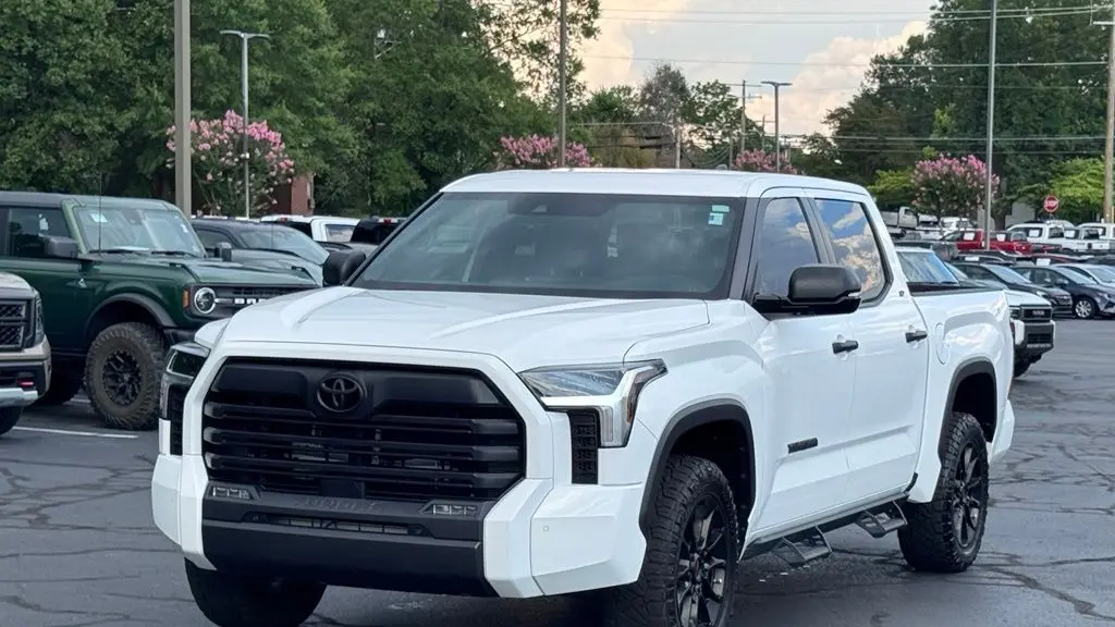 2025 Toyota Tundra SR5