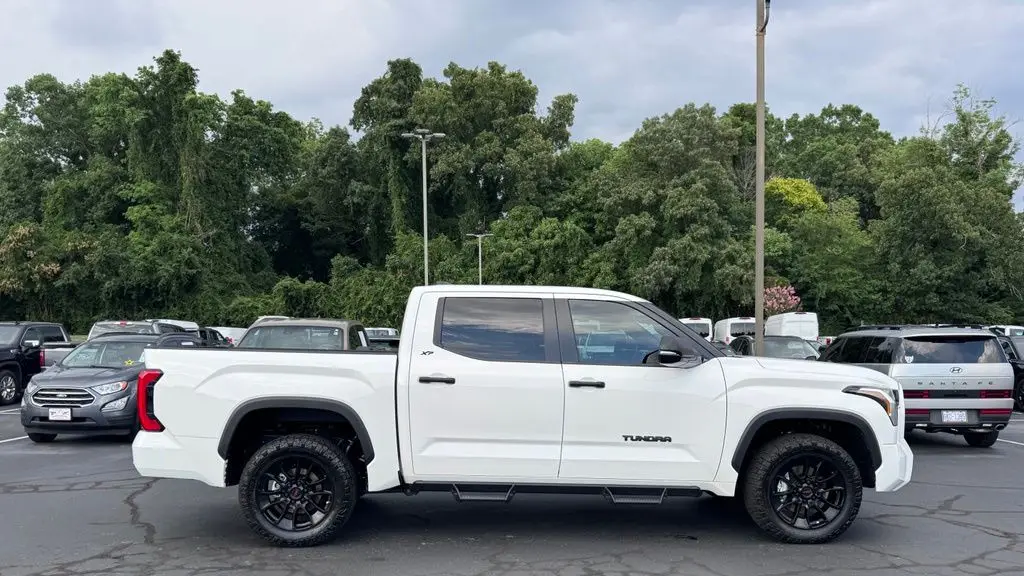 2025 Toyota Tundra SR5