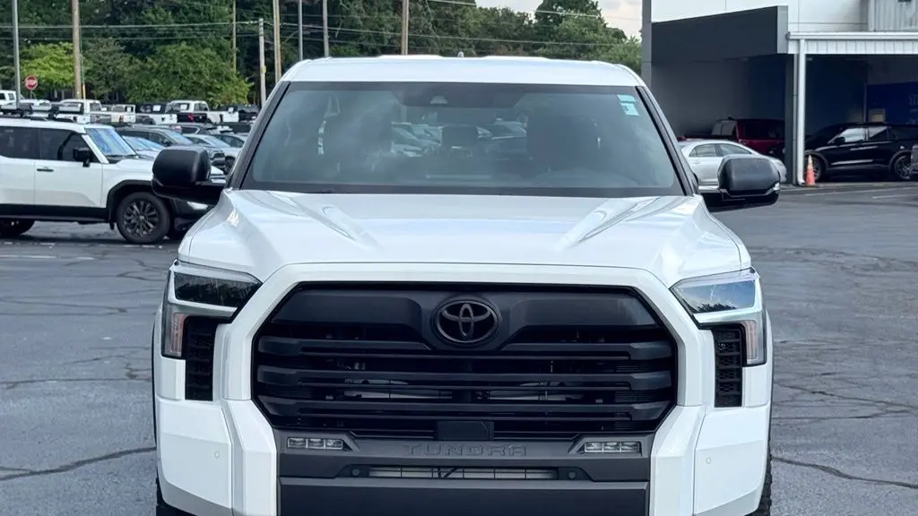 2025 Toyota Tundra SR5