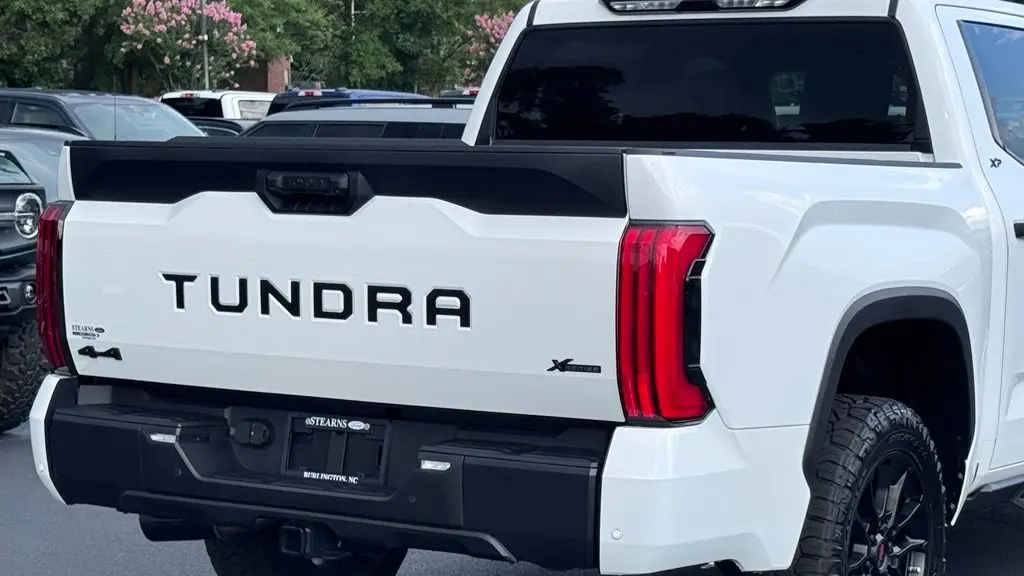 2025 Toyota Tundra SR5