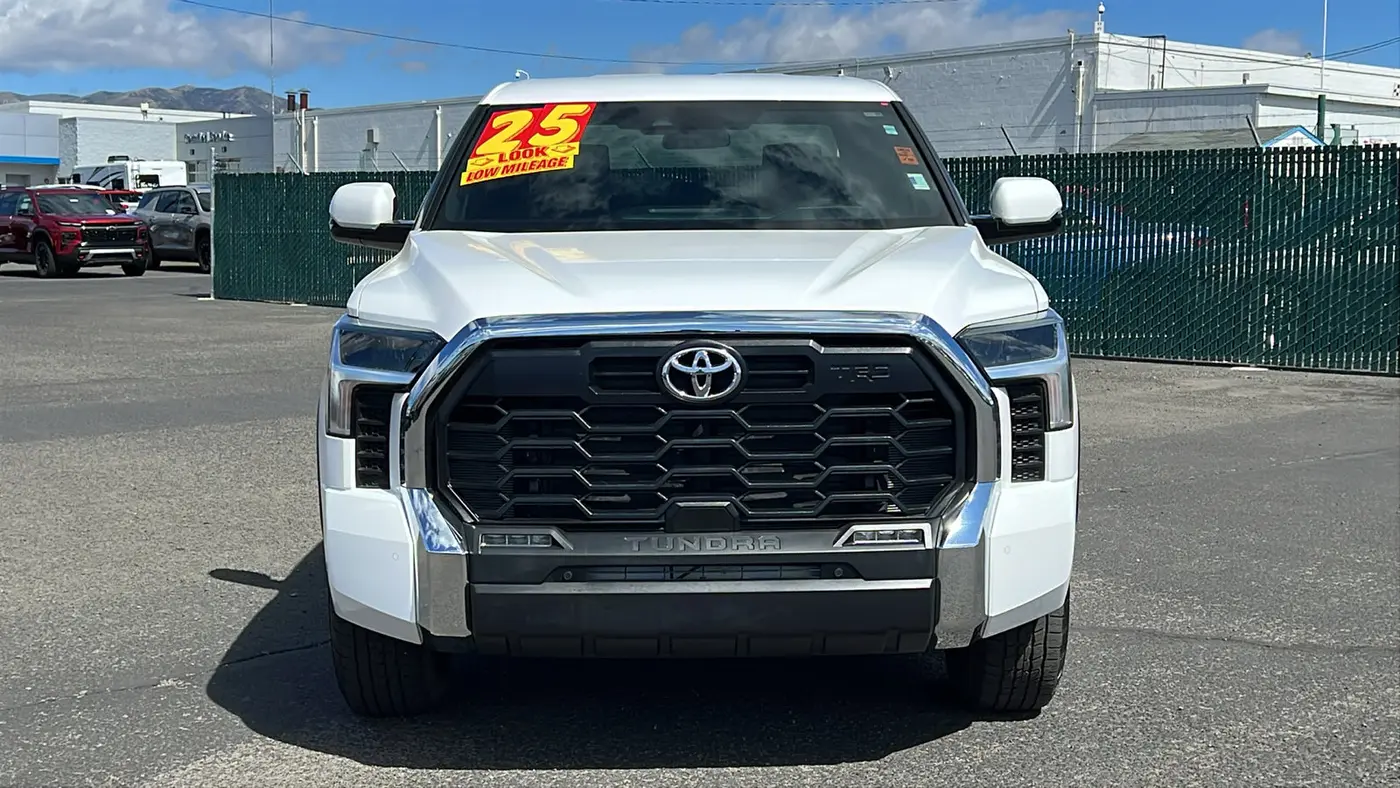 2025 Toyota Tundra SR5