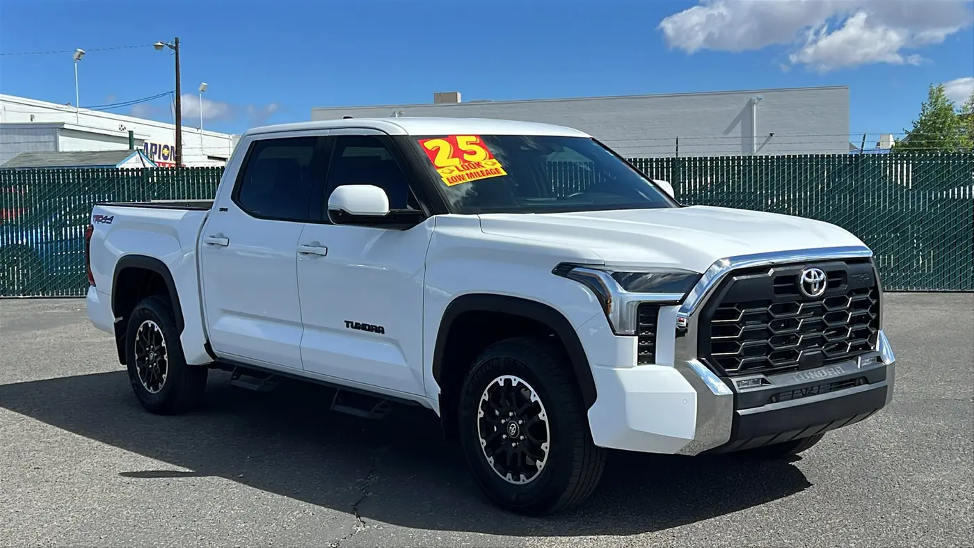2025 Toyota Tundra SR5