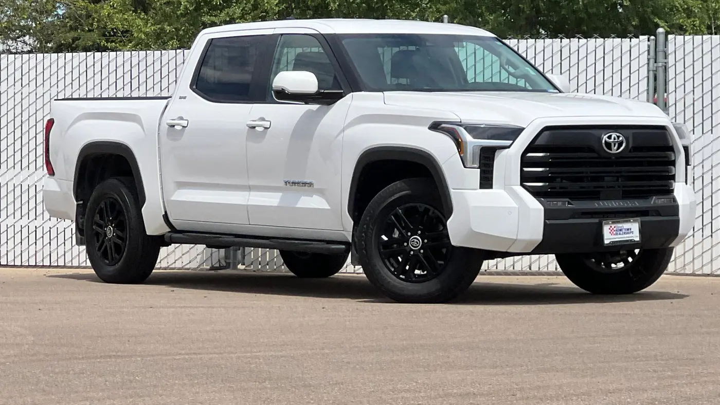 2024 Toyota Tundra SR5