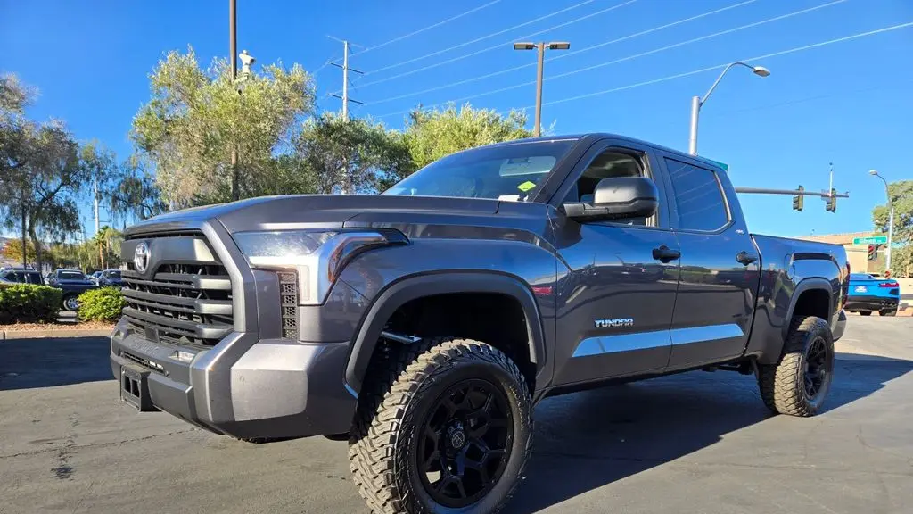 2024 Toyota Tundra SR5