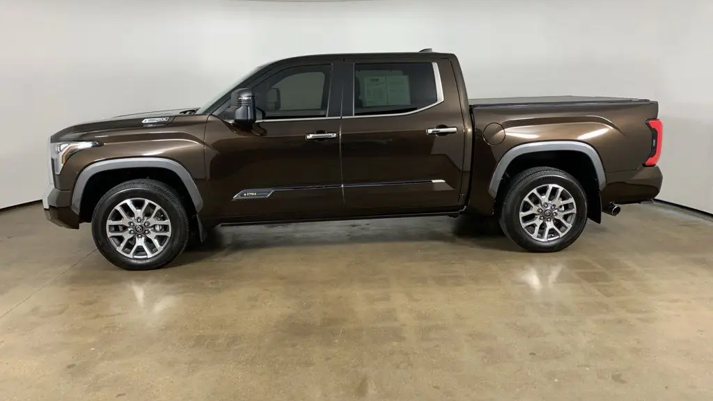 2025 Toyota Tundra 1794 Edition HV