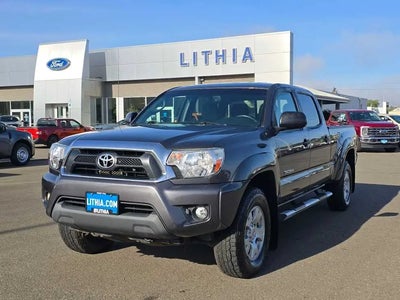 Photo of a 2015 Toyota Tacoma 4X4 V6 4DR Double Cab 6.1 FT SB 5A for sale