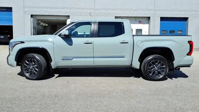 2025 Toyota Tundra Platinum