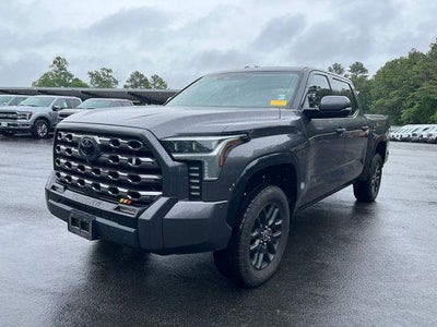 2022 Toyota Tundra 4X4 Platinum 4DR Crewmax Cab Pickup SB