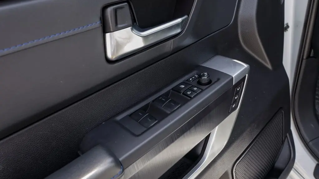 2023 Toyota Tundra Platinum HV