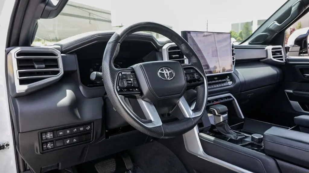 2023 Toyota Tundra Platinum HV