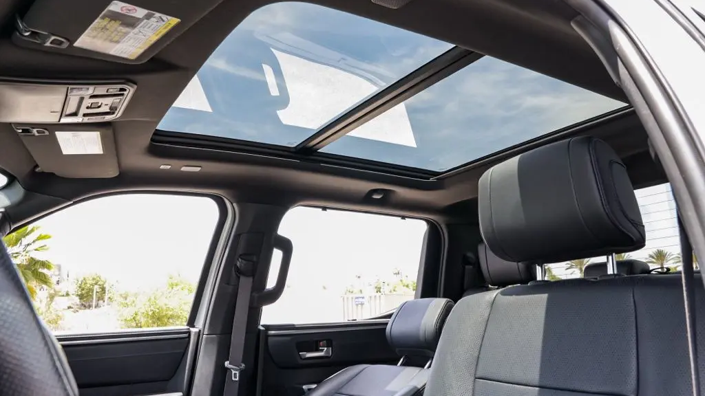 2023 Toyota Tundra Platinum HV