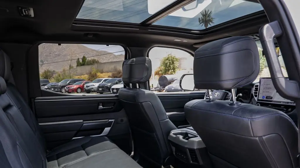 2023 Toyota Tundra Platinum HV