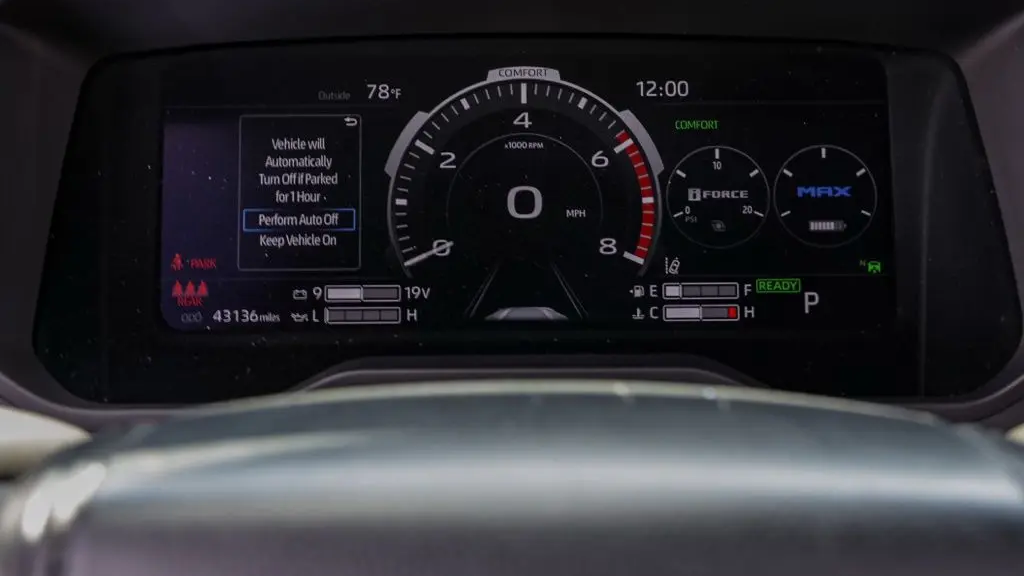 2023 Toyota Tundra Platinum HV