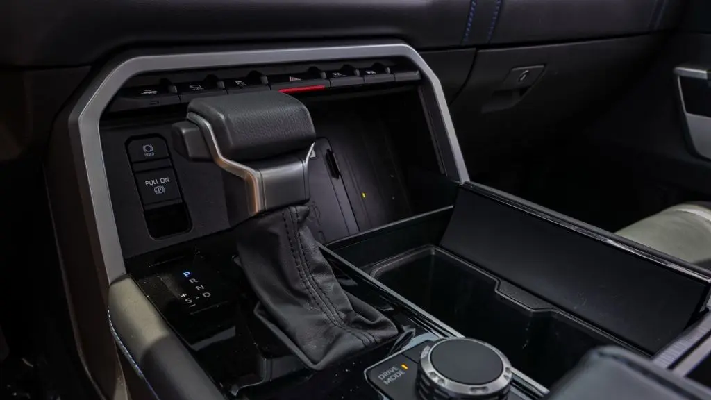 2023 Toyota Tundra Platinum HV