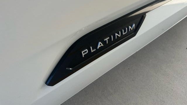 2024 Toyota Tundra Platinum HV