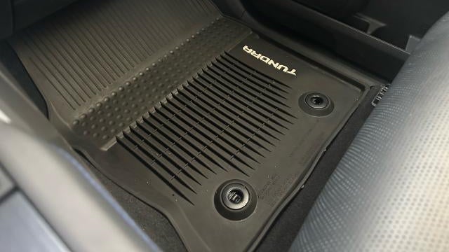 2024 Toyota Tundra Platinum HV