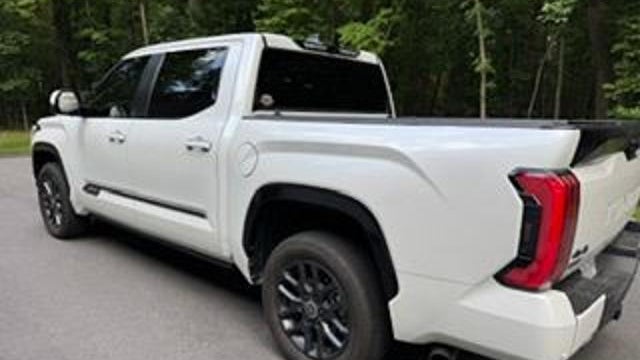 2024 Toyota Tundra Platinum HV