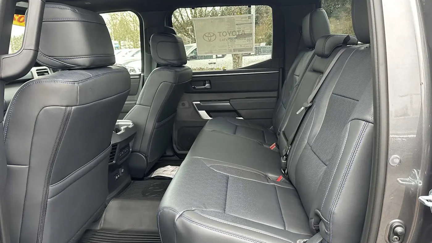 2025 Toyota Tundra Platinum HV