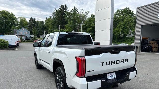 2024 Toyota Tundra Platinum HV