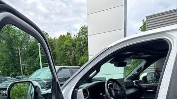 2024 Toyota Tundra Platinum HV