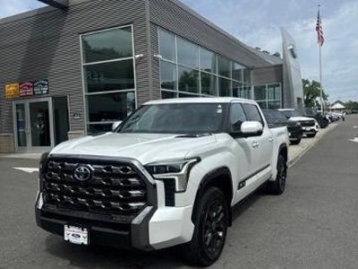 2024 Toyota Tundra 4X4 Platinum HV 4DR Crewmax Cab Pickup SB