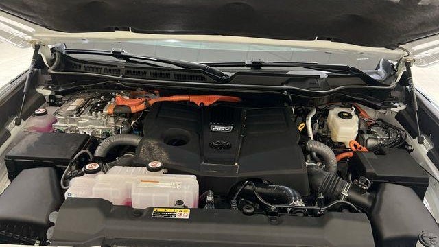 2026 Toyota Tundra Platinum HV