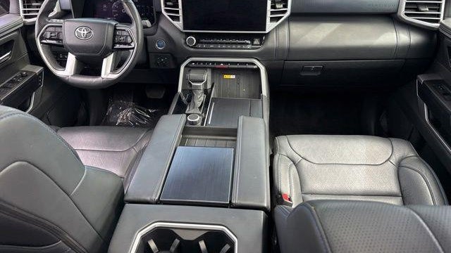 2024 Toyota Tundra Platinum HV