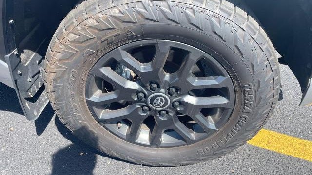 2024 Toyota Tundra Platinum HV