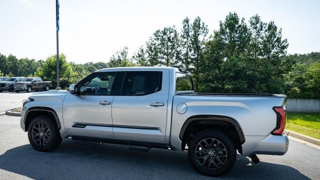 2023 Toyota Tundra Platinum HV