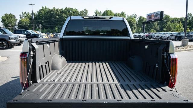 2023 Toyota Tundra Platinum HV