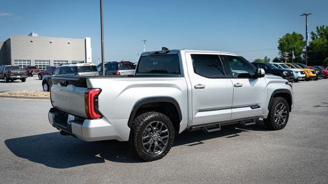 2023 Toyota Tundra Platinum HV
