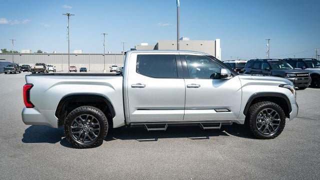 2023 Toyota Tundra Platinum HV