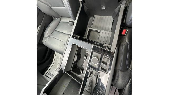 2024 Toyota Tundra Platinum HV