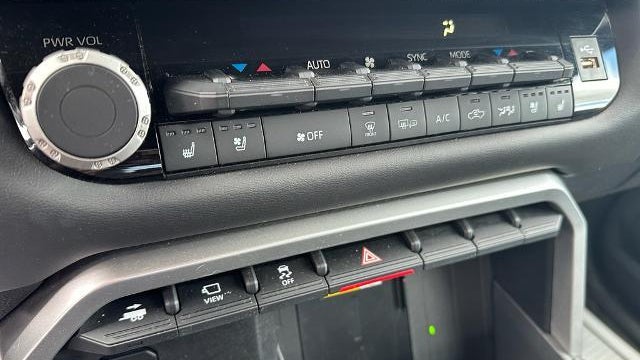 2024 Toyota Tundra Platinum HV