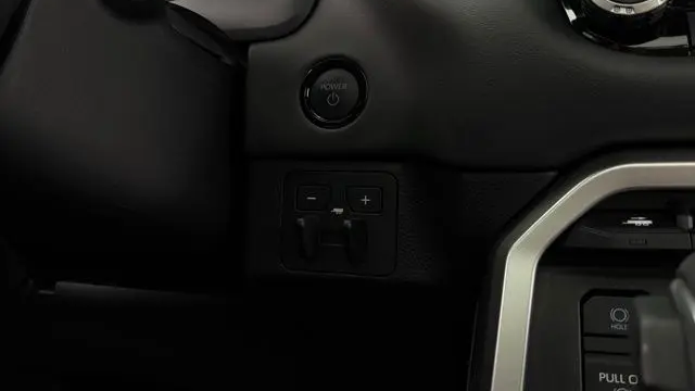 2025 Toyota Tundra Platinum HV