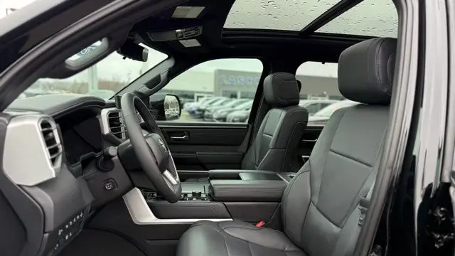 2025 Toyota Tundra Platinum HV