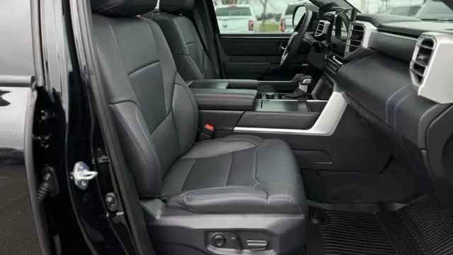 2025 Toyota Tundra Platinum HV