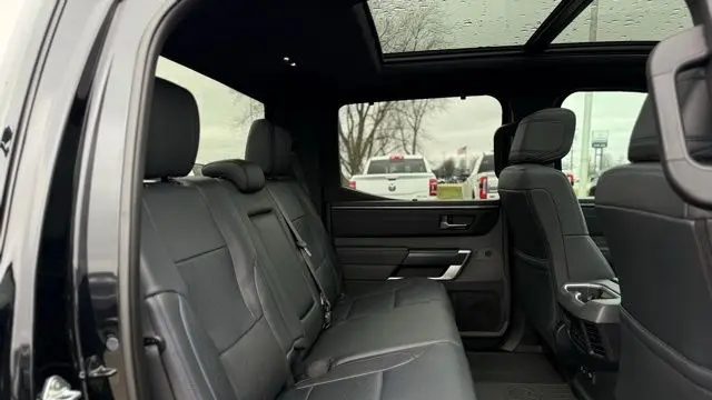 2025 Toyota Tundra Platinum HV