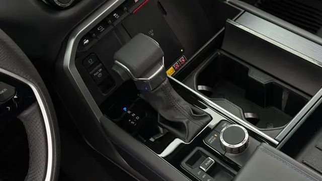 2025 Toyota Tundra Platinum HV