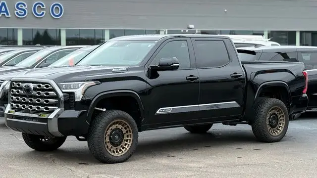 2025 Toyota Tundra Platinum HV
