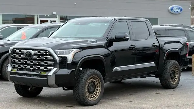 2025 Toyota Tundra Platinum HV