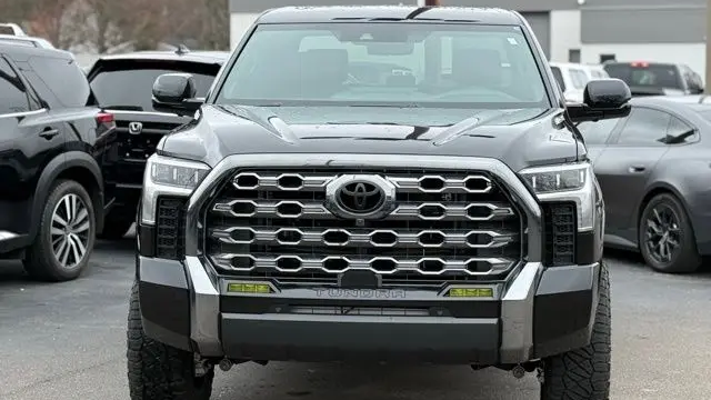 2025 Toyota Tundra Platinum HV
