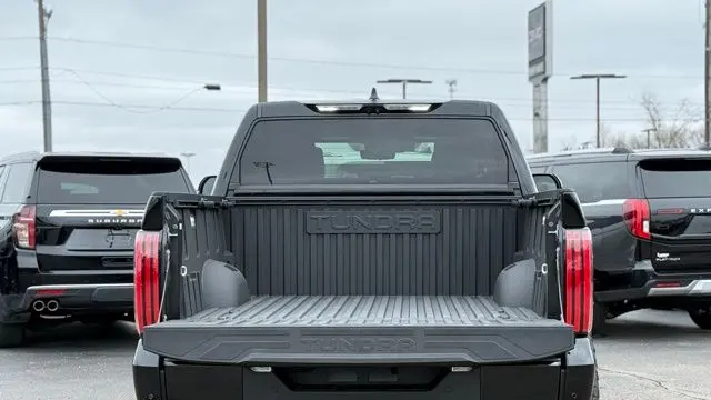 2025 Toyota Tundra Platinum HV