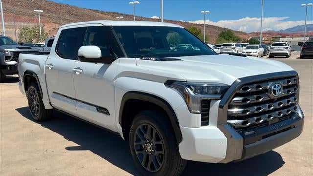 2022 Toyota Tundra Platinum HV