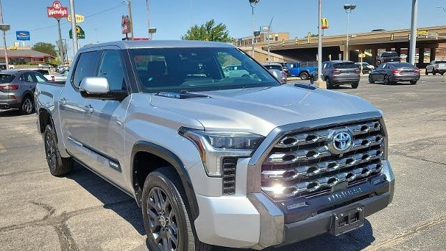 2024 Toyota Tundra Platinum HV