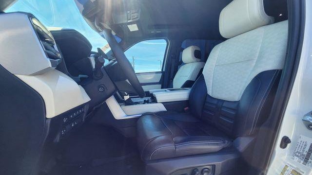 2025 Toyota Tundra Platinum HV