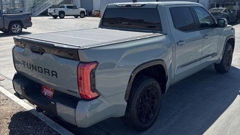 2025 Toyota Tundra Platinum HV