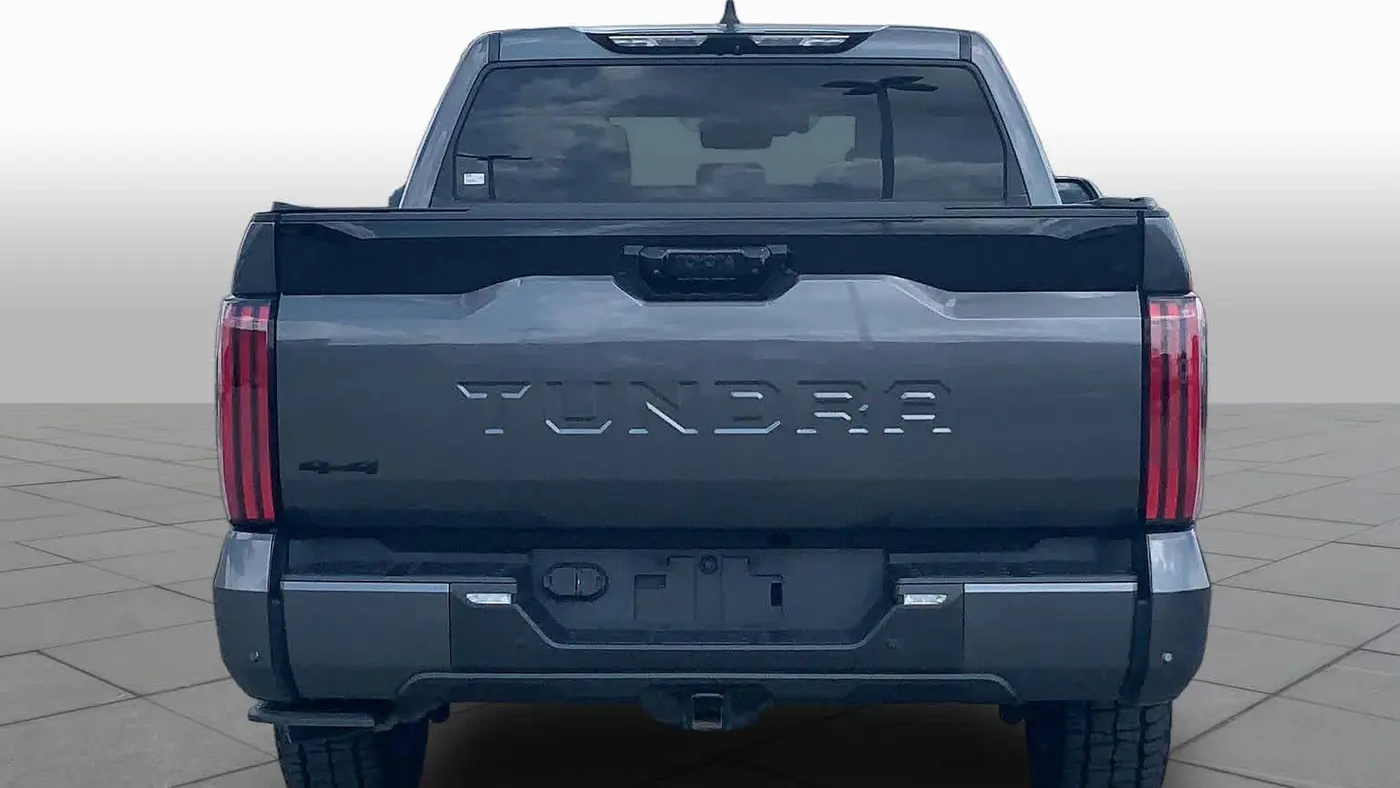 2024 Toyota Tundra Platinum HV
