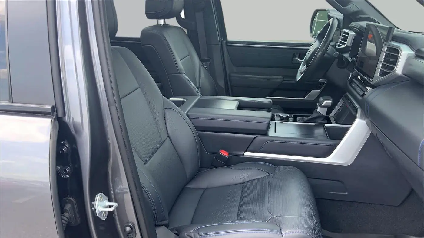 2024 Toyota Tundra Platinum HV
